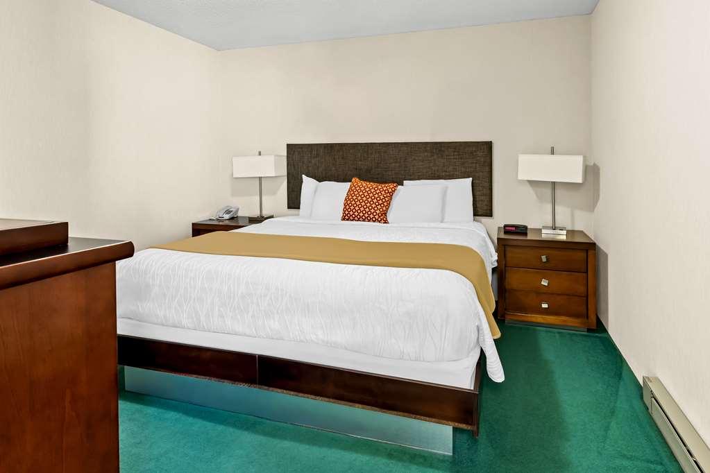 Americas Best Value Inn & Suites - Tahquamenon Country Newberry Ruang foto